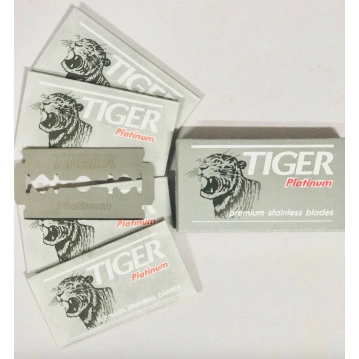 Tiger Premium Double Edge Razor Blades 100 Blades Czech Made - Image 2